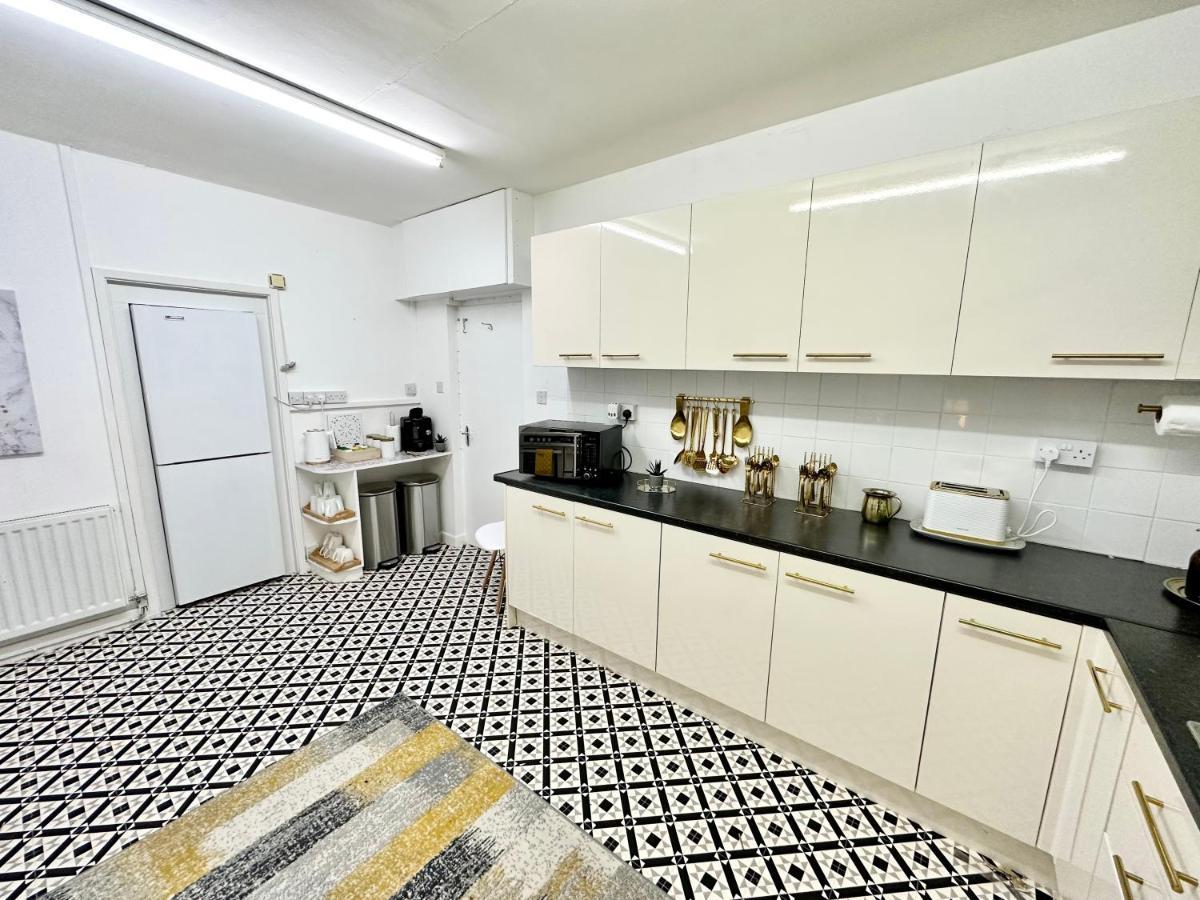 Three Bedroom Rural, Relaxing And Peaceful,Dogs Welcome! With Cymru Holidays Abergavenny Luaran gambar